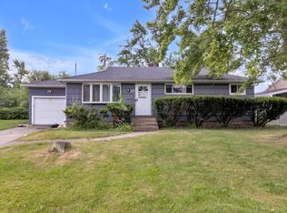 27 Rosemont Dr, Eggertsville, NY 14226