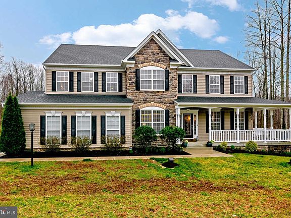 3rd image of 13101 Crestmar Ct