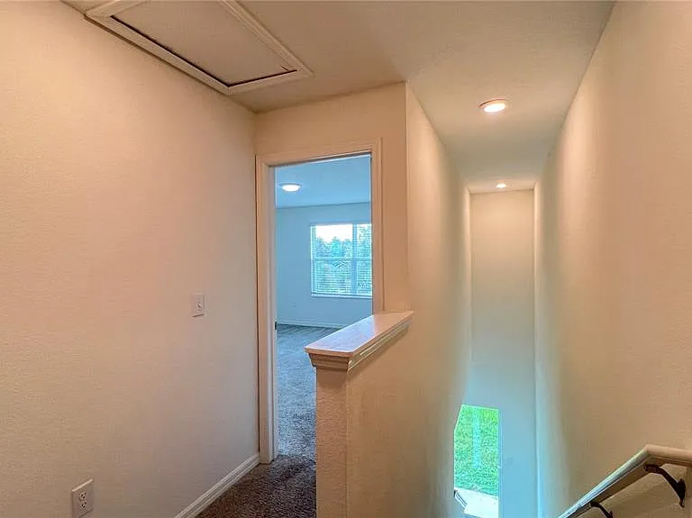 1340 Mirabella Cir — Photo 17