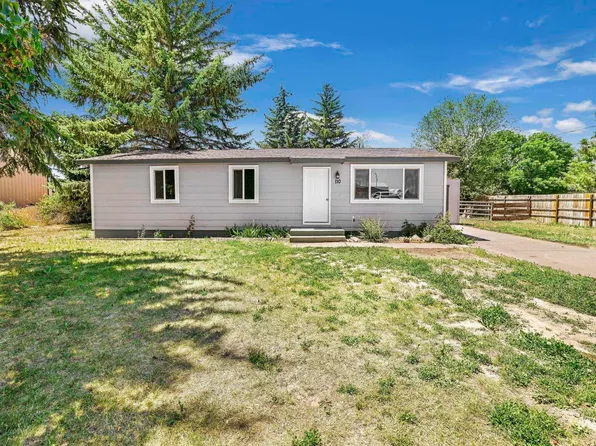 110 Park St, Hazelton, ID 83335