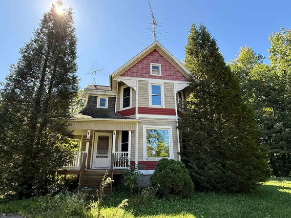 W7949 Koeller Ln, Shawano, WI 54166