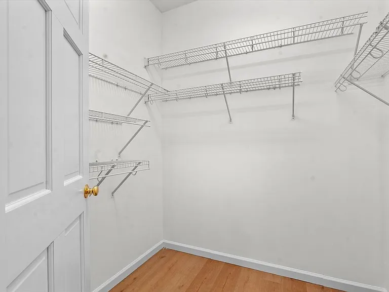 114 Heatherstone Dr #1 — Photo 30