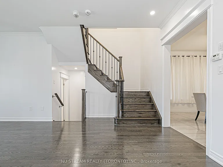 194 Paradelle Dr — Photo 25