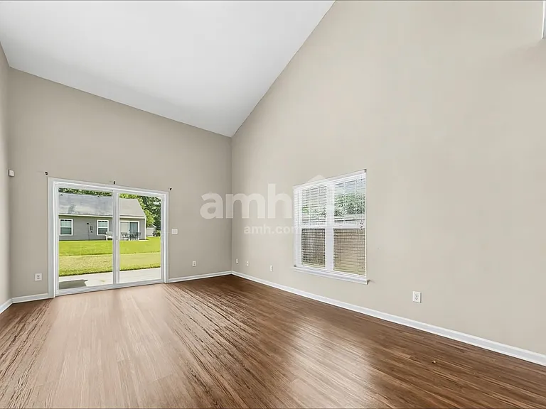 263 Island Green Rd — Photo 6