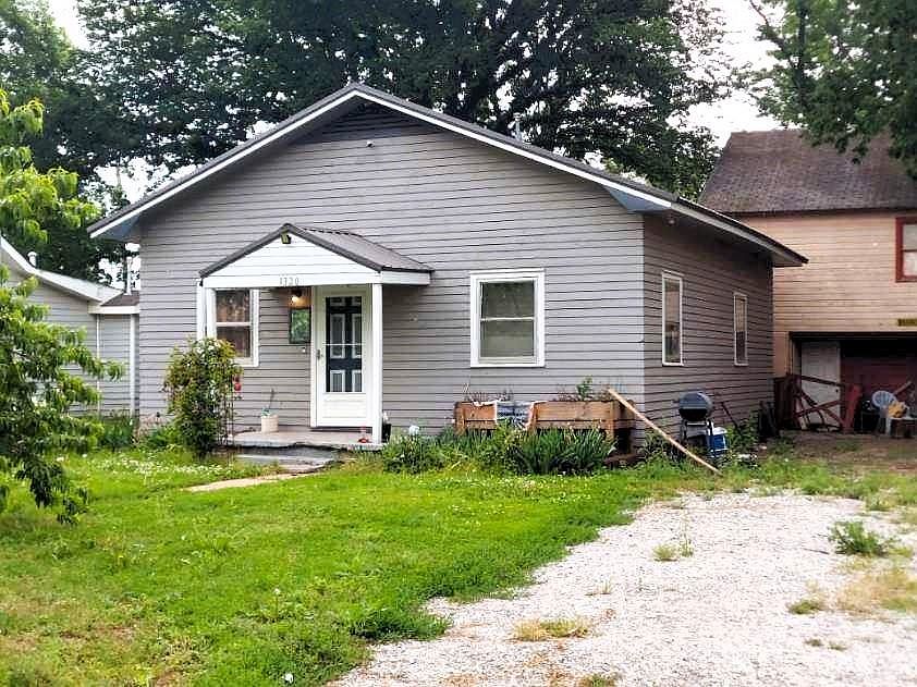 1st image of 1320 E Harvey Ave