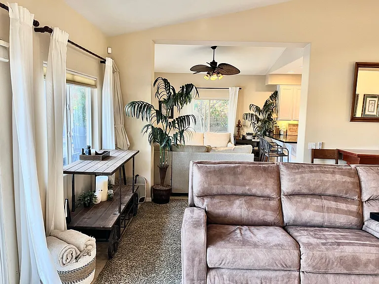 45235 Crystal Springs Dr — Photo 20