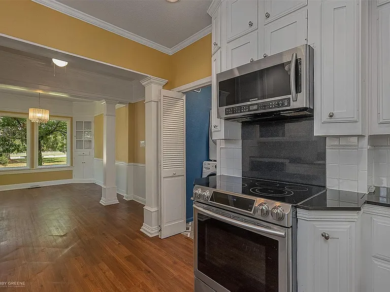 1212 E Kings Hwy — Photo 18