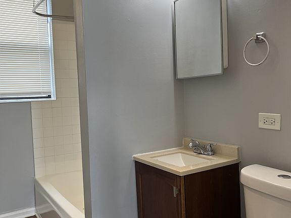 5th image of 9 N Keeler Ave APT 306