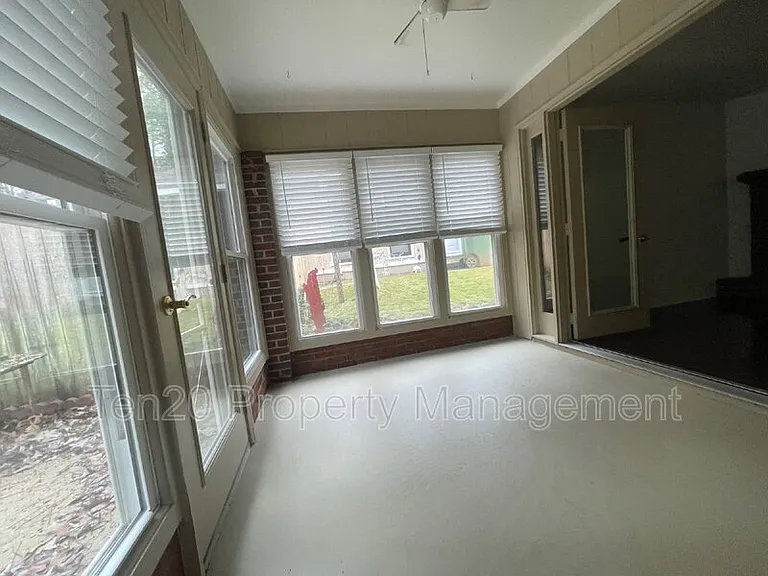 113 Maplebrook Ct — Photo 6