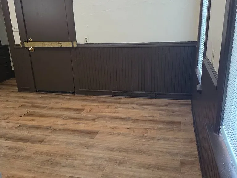 602 W Center St — Photo 3
