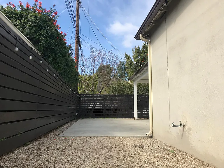11336 Montana Ave — Photo 55