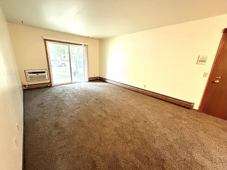 2404 Independence Ln #104R — Photo 3