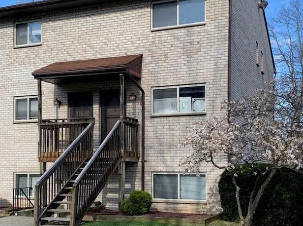 26 Cooper Rd Road #815, Poughkeepsie, NY 12603
