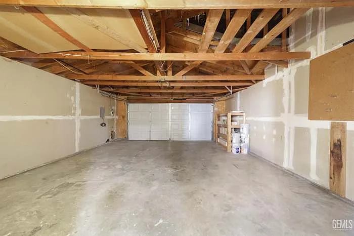 21231 Corwin St — Photo 15