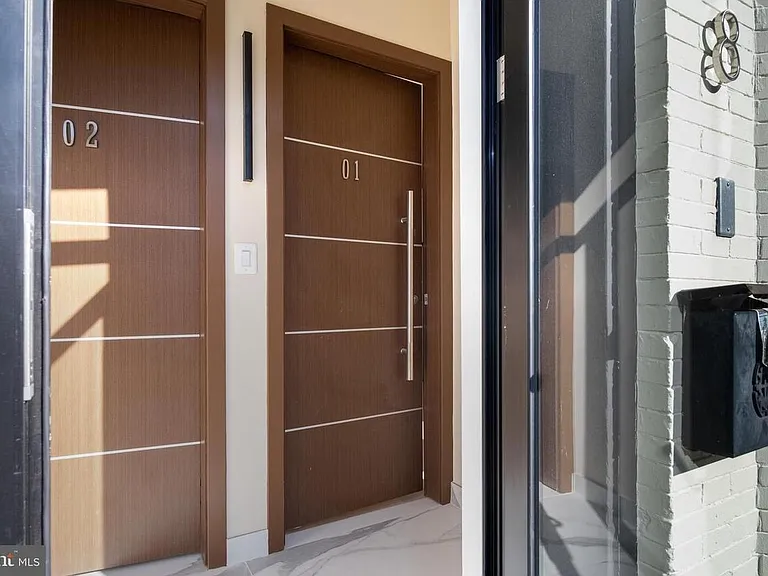 28 Todd Pl NE #2 — Photo 2