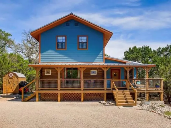 1381 Greenbriar Dr, Canyon Lake, TX 78133