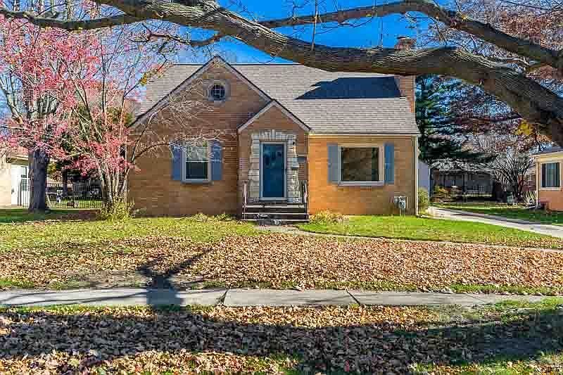 1st image of 515 Oak Knolls Ave