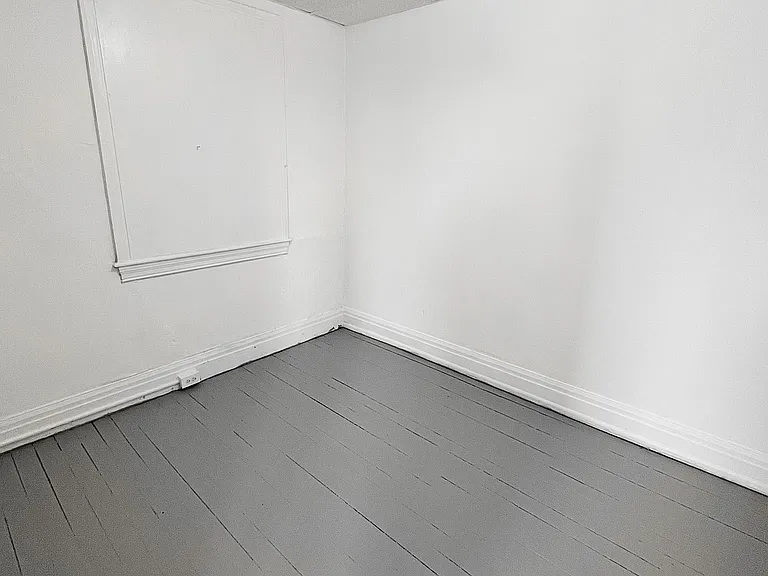 911 State St #3 — Photo 7