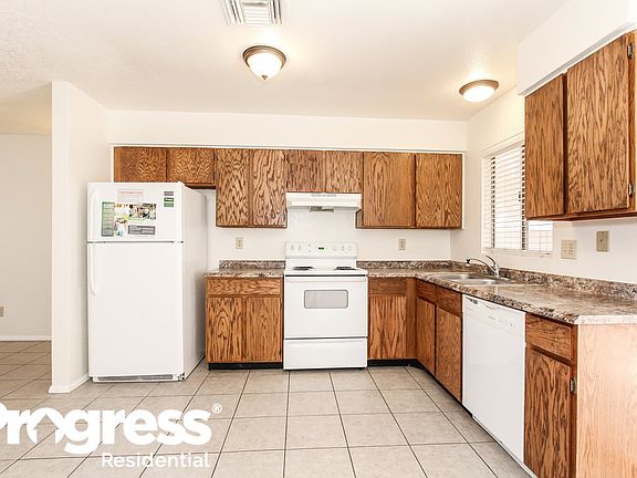 5th image of 20234 N 10th Ave