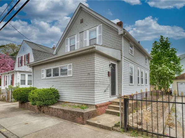 274 Montgomery Ave, Cranston, RI 02905