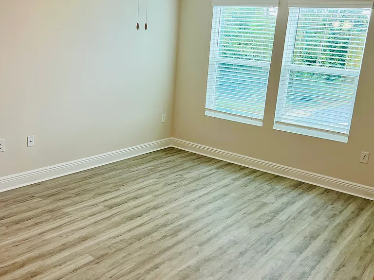 8634 Meadow Flower Ln — Photo 22