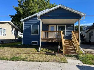 828 School Pl, Green Bay, WI 54303