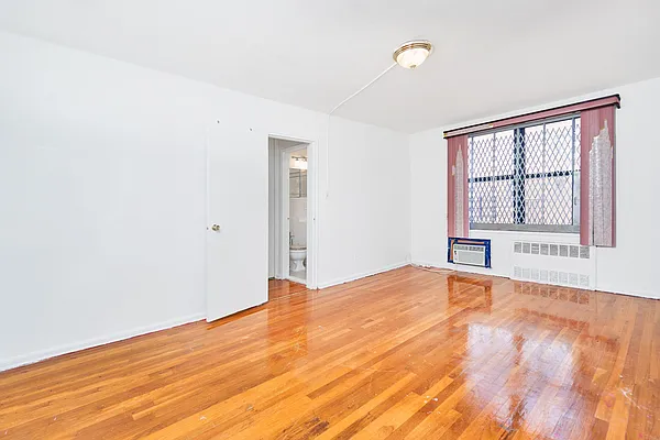 Sold by Compass | media 17