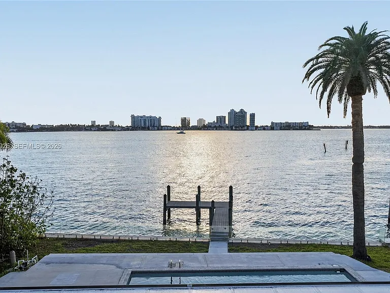 1101 S Shore Dr #1 — Photo 44