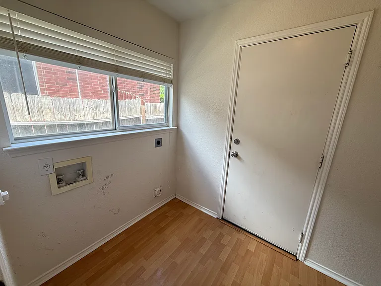 10838 Larson Cavern — Photo 14