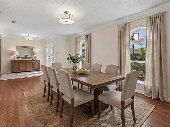 5th image of 1705 Persimmon Ave