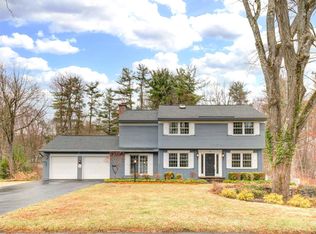 38 Linda Ct, Delmar, NY 12054