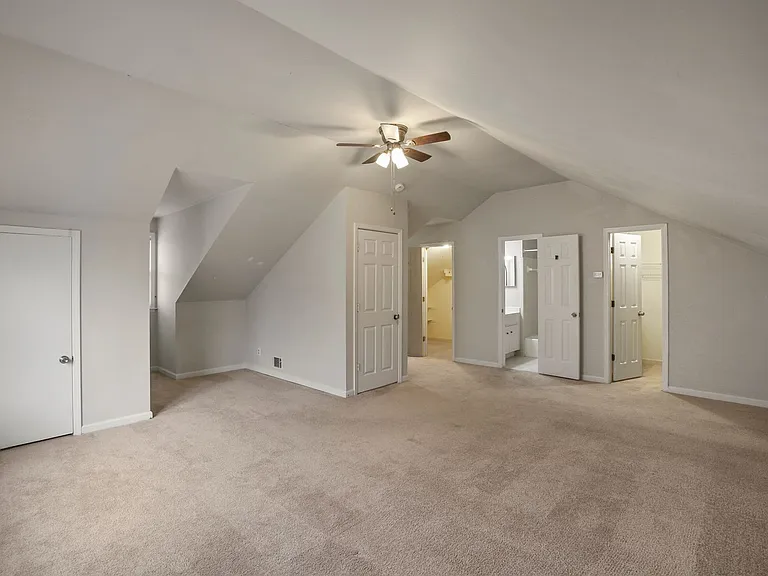 245 Towergate Pl — Photo 20