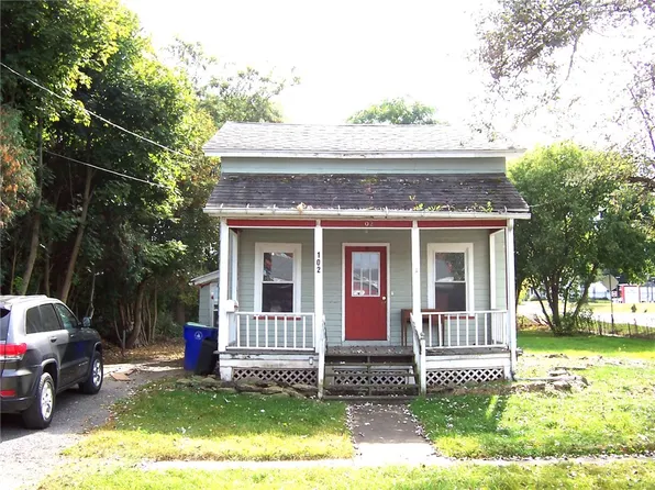 102 Chamberlain St, Albion, NY 14411
