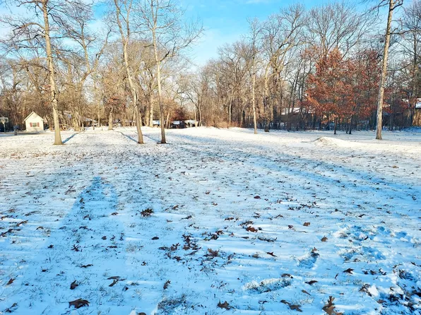 (undisclosed Address), Saint Anne, IL 60964