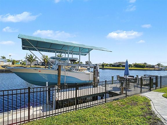 3rd image of 4256 BEACH VIEW COURT