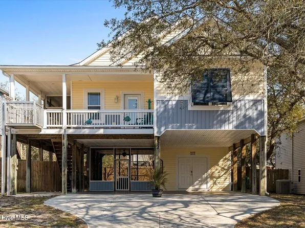 134 NE 11th Street, Oak Island, NC 28465