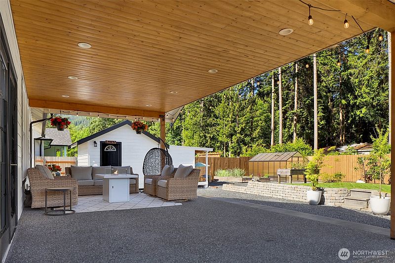 4th image of 8209 Colfax Court