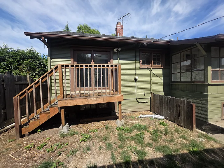 950 Capitol St NE — Photo 37