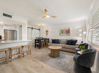 950 7th Ave S APT 23, Naples, FL 34102