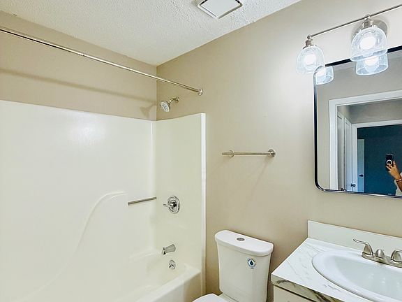 5th image of 6 Almond Ct #8