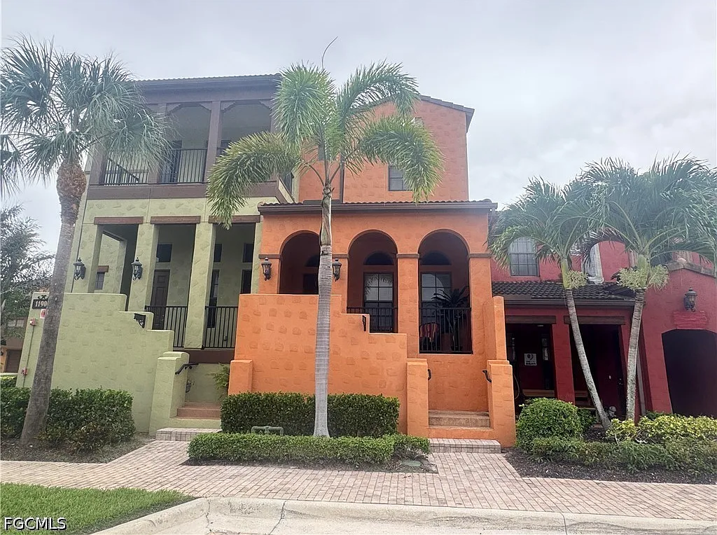 2 bed, 2.5 bath, 1452 sqft, $6,000 — Photo 1