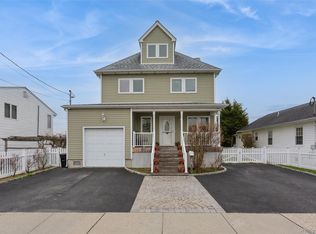 271 Arthur Street, Freeport, NY 11520