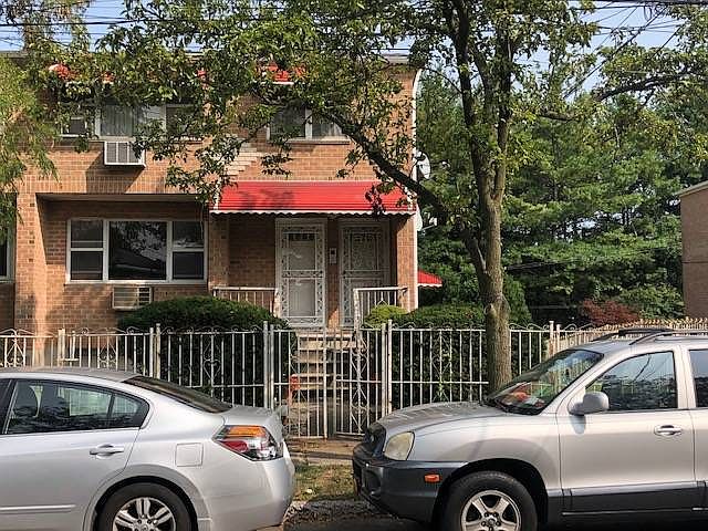 1st image of 2492 Delanoy Ave