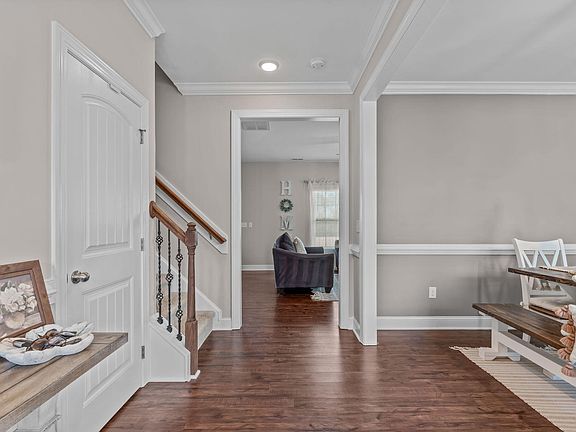 5th image of 805 Buckner Ct