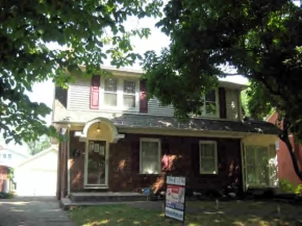 1384 W Riverview Ave, Decatur, IL 62522