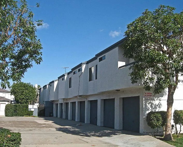 Palmyra Apartments — Photo 1
