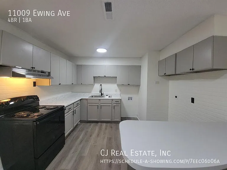11009 Ewing Ave — Photo 4