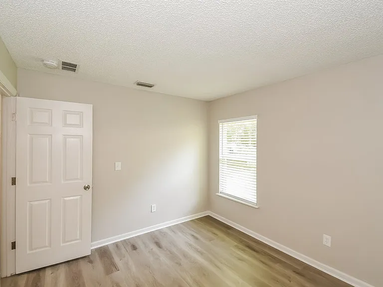 9616 Clinton Corners Dr — Photo 14
