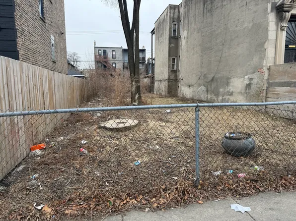4311 W Monroe St, Chicago, IL 60624