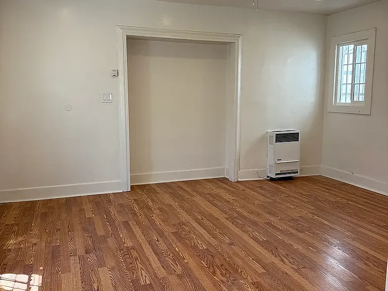 1326 N Serrano Ave — Photo 1